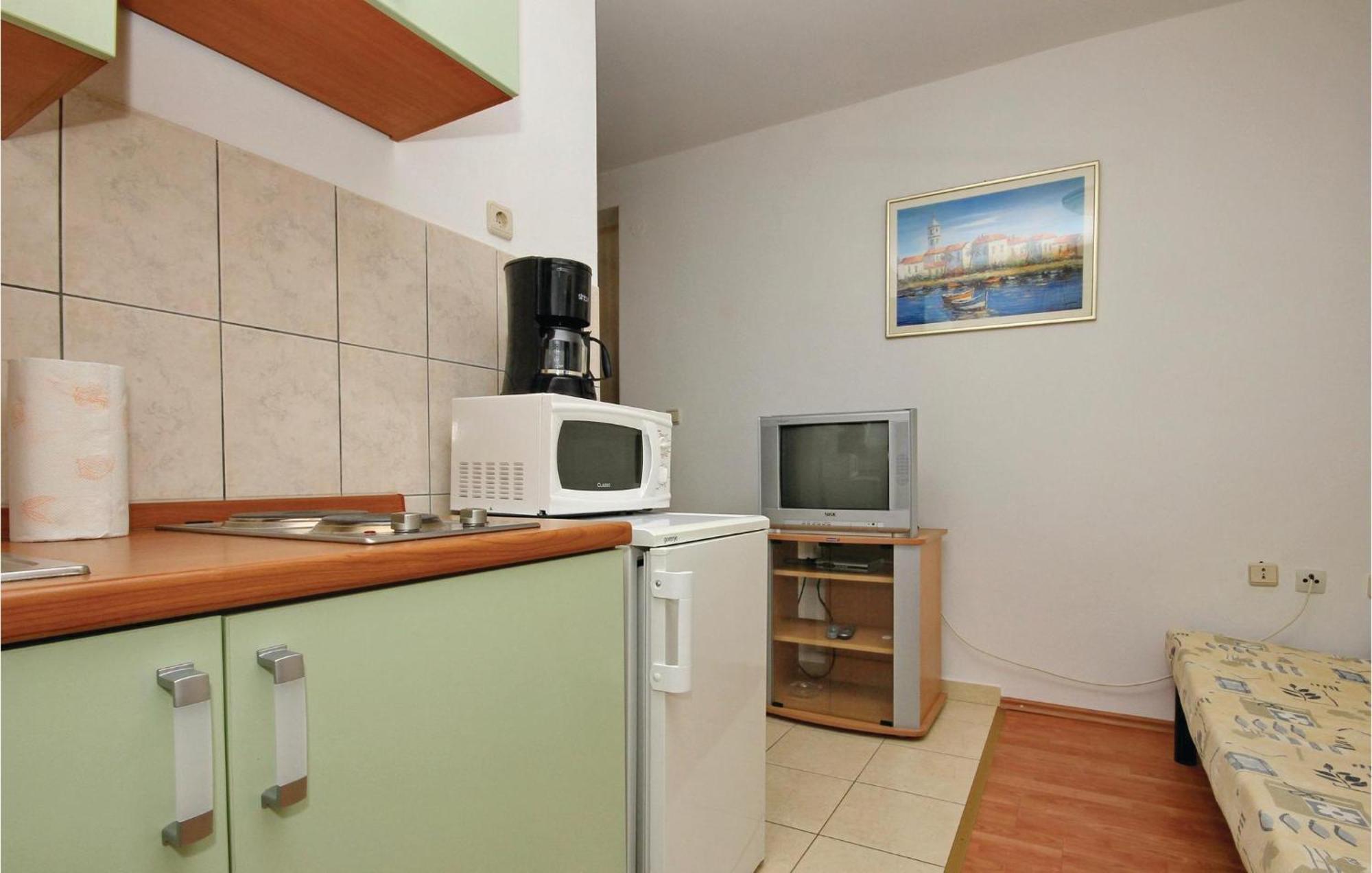 Nice Apartment In Blato With House Sea View Apartment Prigradica