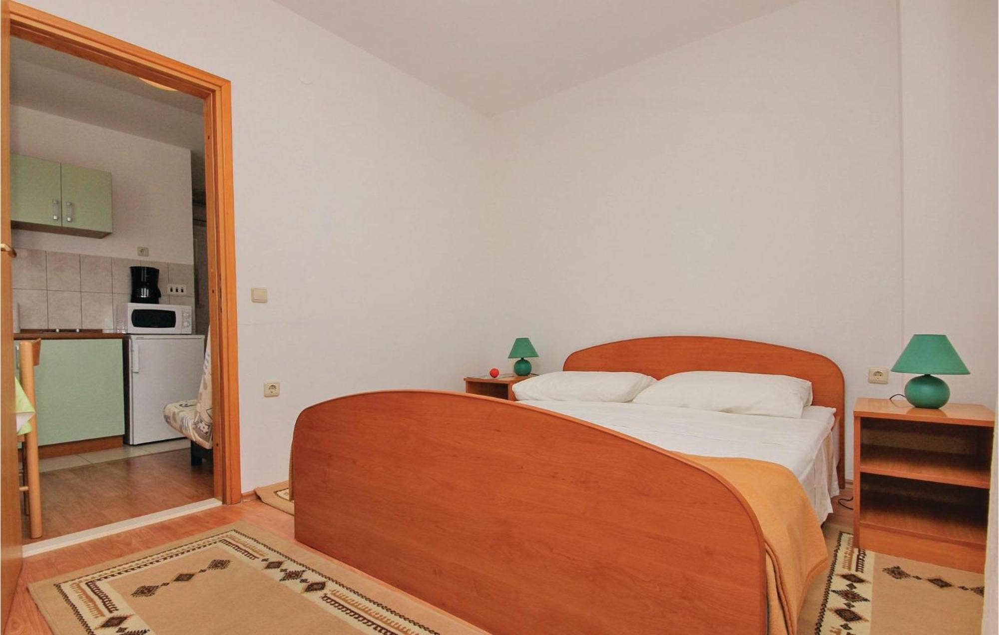 Nice Apartment In Blato With House Sea View Prigradica