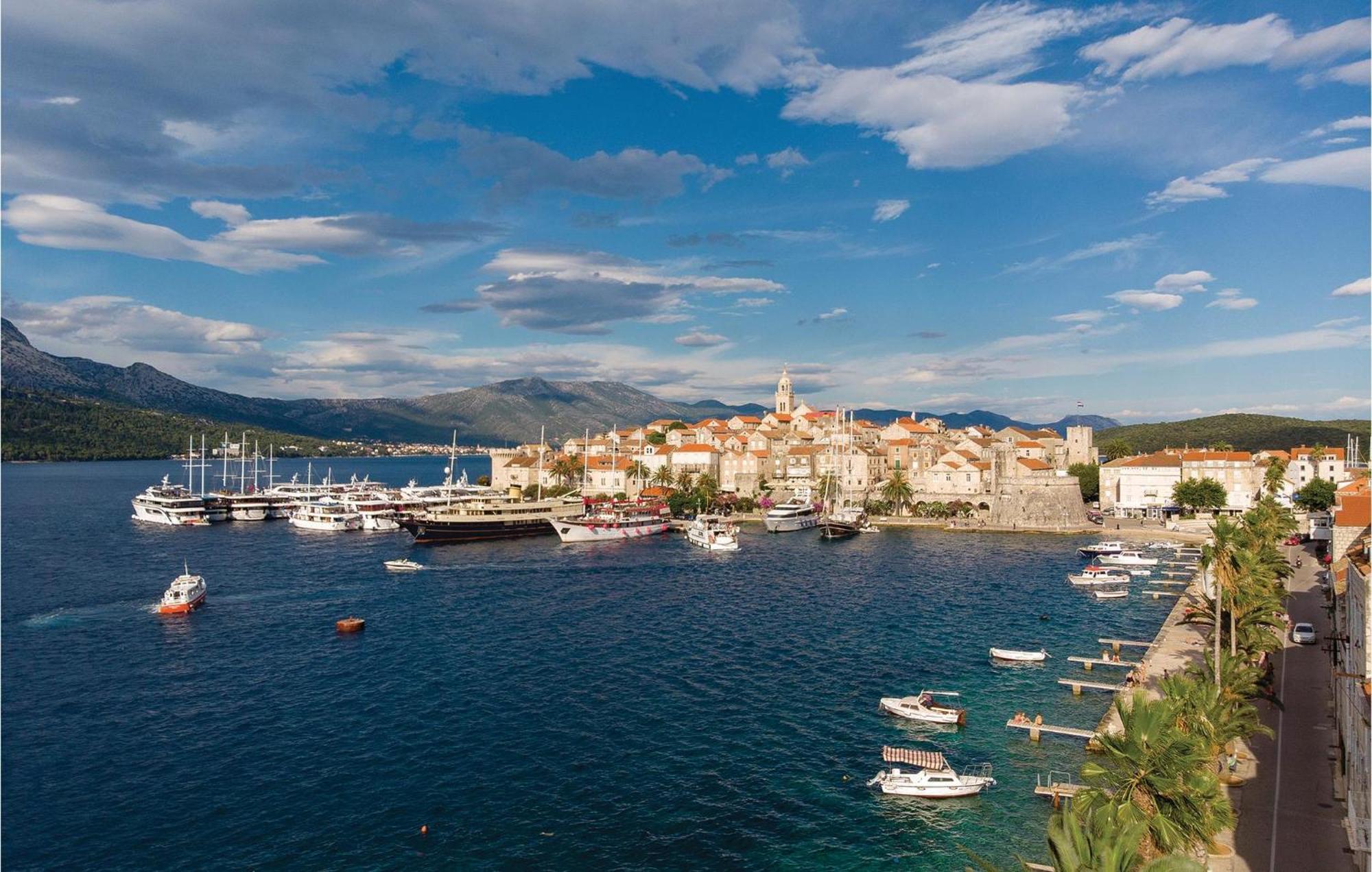 Apartment Nice Apartment In Blato With House Sea View Prigradica