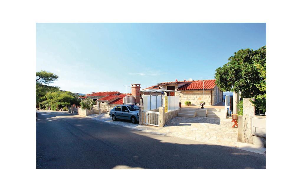 In Blato With House Sea View Prigradica